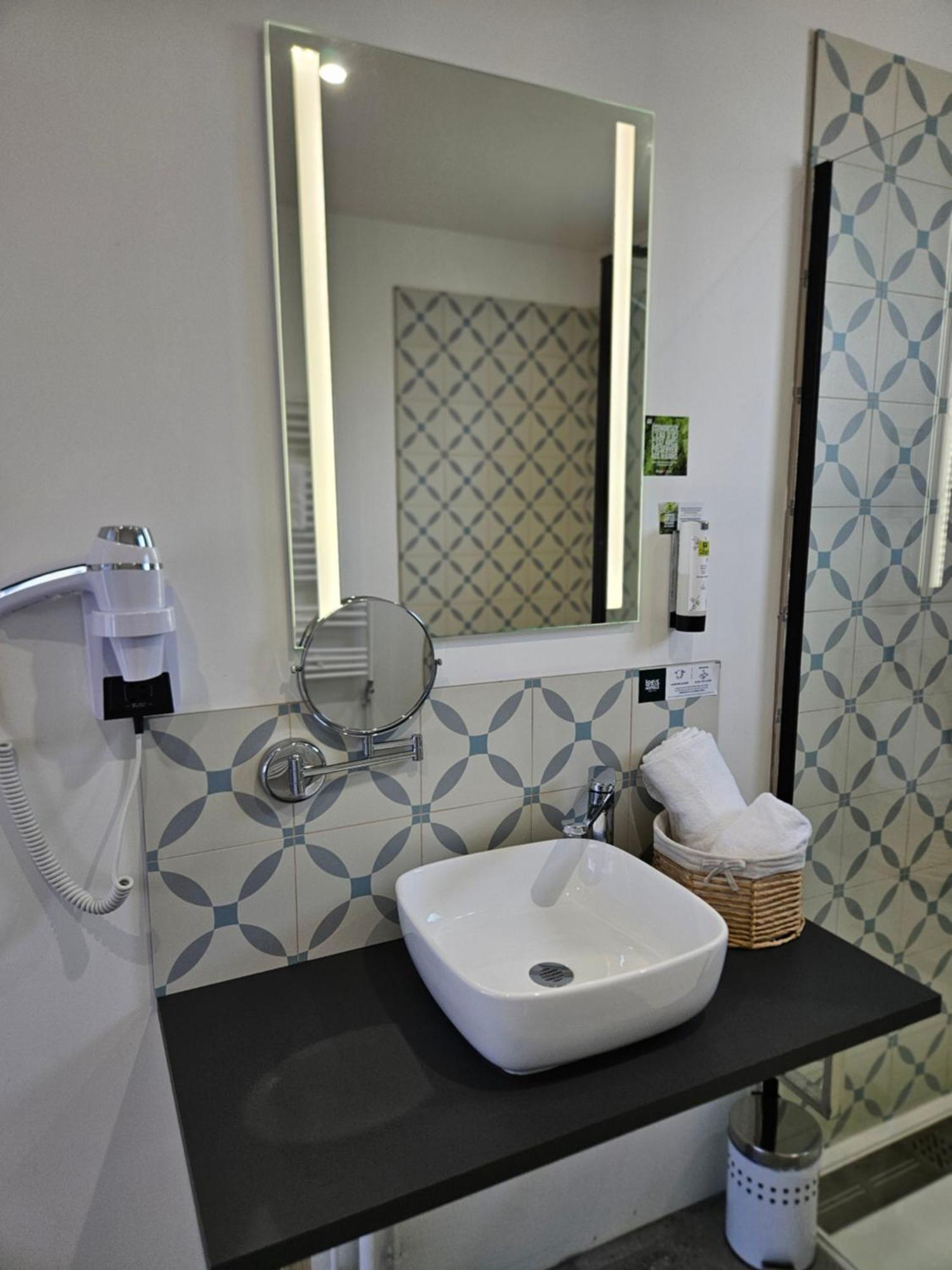 Logis Loire Hotel - Les Cocottes Restaurant Les Rosiers-sur-Loire Номер фото