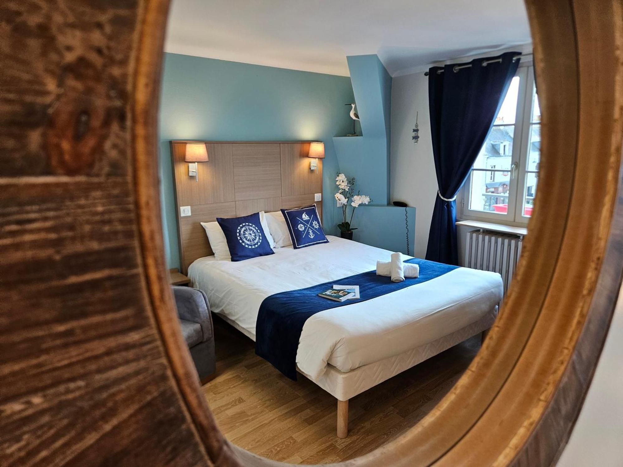 Logis Loire Hotel - Les Cocottes Restaurant Les Rosiers-sur-Loire Экстерьер фото